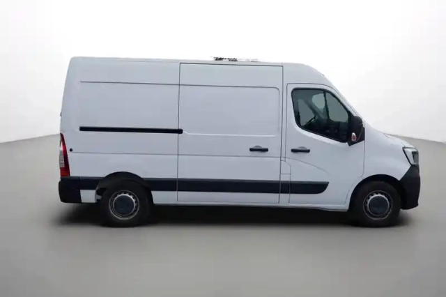 Renault Master fgn trac f3500 l2h2 blue dci 135 — photo 7