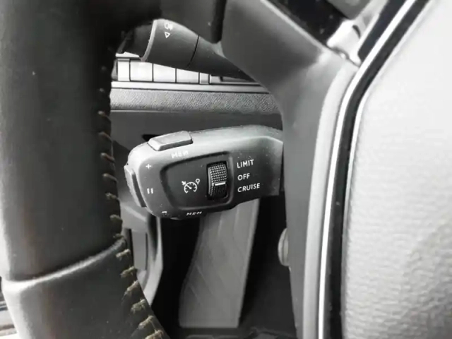 Peugeot 3008 puretech 130ch s&amp;s bvm6 — photo 19
