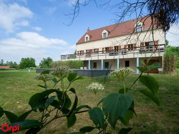 Pavillon 10 pièces 361 m²