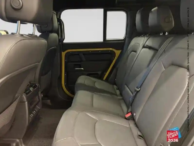 Land Rover Defender 110 2.0 p300e phev trophy edition deep sandglow — photo 26