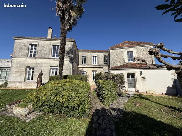 Propriété en viager 7 pièces 288 m²