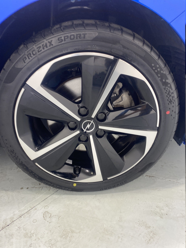 Opel Astra — photo 47