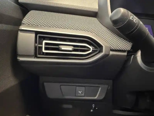 Dacia Sandero tce 90 cvt — photo 35