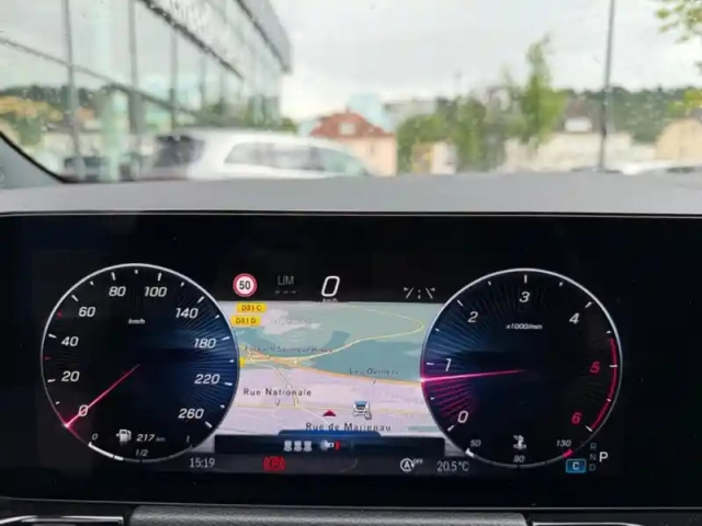 Mercedes Gla 200 d progressive line — photo 17
