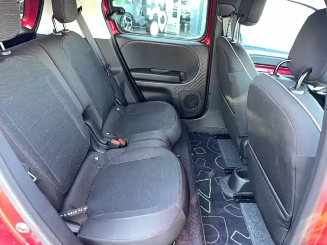 Renault Twingo e-tech electrique 80 ch autonomie urbaine — photo 7