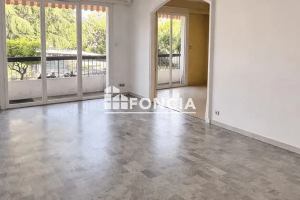 Appartement 4 pièces 80 m²