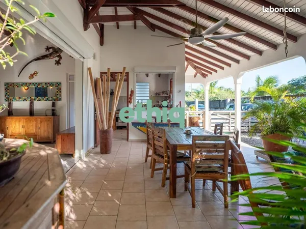 Propriété 7 pièces 110 m²