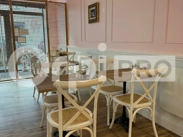 Local commercial 95 m²