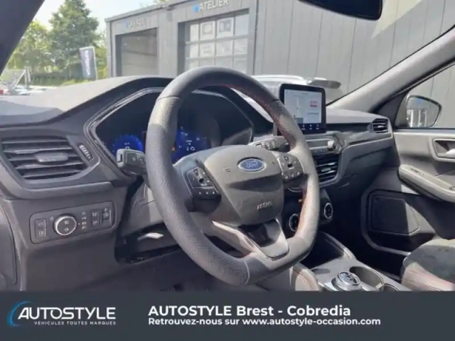 Ford Kuga 2.5 duratec 225ch phev st-line x bva — photo 15