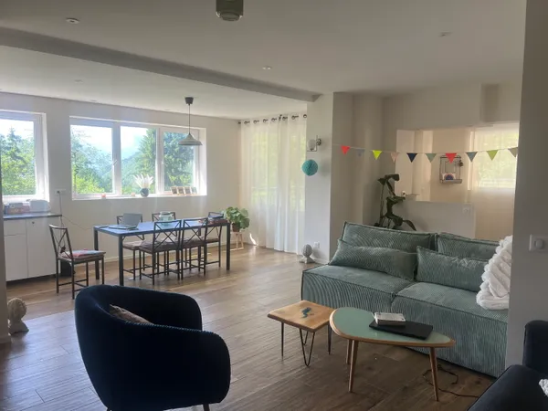 Loue à l'année appartement 145m² Montmin - Col de la Forclaz