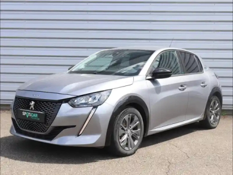 Peugeot 208 e- 136ch style