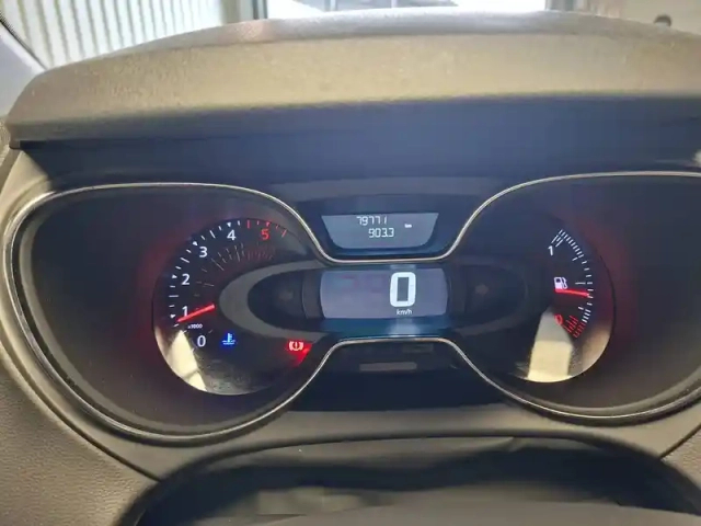 Renault Captur dci 90 e6c — photo 34