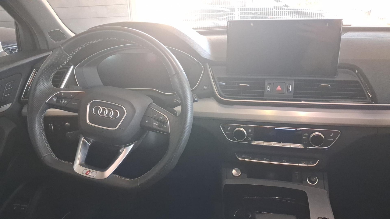 Audi Q5 55 TFSIe 367 S tronic 7 Quattro — photo 9