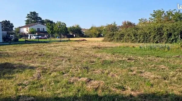 Terrain 1 200 m² Saint Jory
