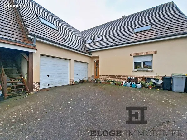 Maison 8 pièces 222 m²