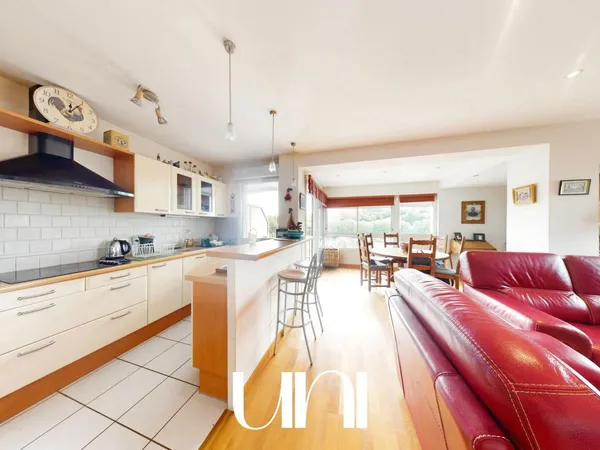 Appartement 3 pièces 82m2 avec balcon - LISIEUX