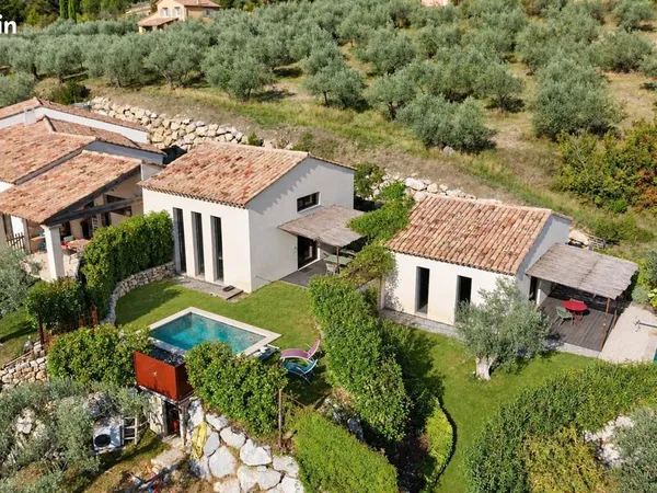 Propriété 7 pièces 230 m²
