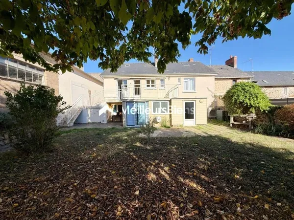 MONTSÛRS - Maison de 133 m² avec logement indépendant, jardin clos et DPE C