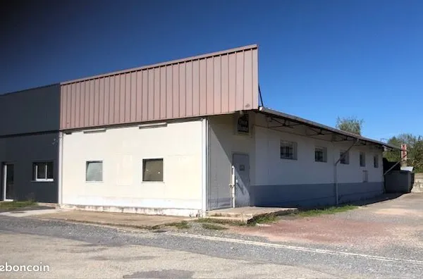 A vendre local d'activité professionnelle à charnay les macon