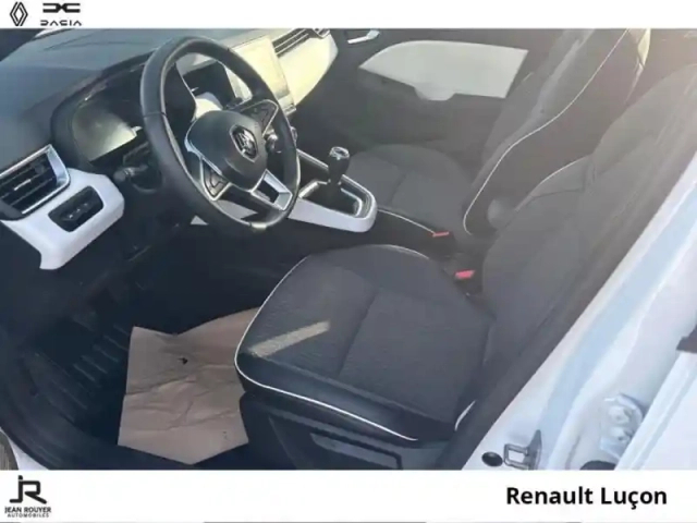 Renault Clio 1.0 tce 90ch techno — photo 3