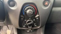 Toyota Aygo 1.0 VVT-i 72ch x-pro 5P MY19 — photo 27