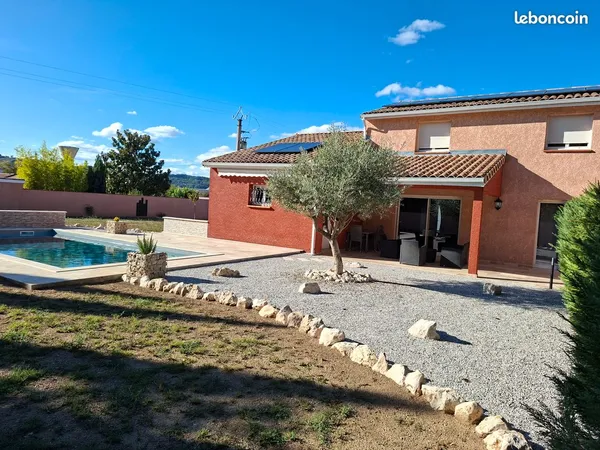 Maison 5 pièces 105m2 excellent état