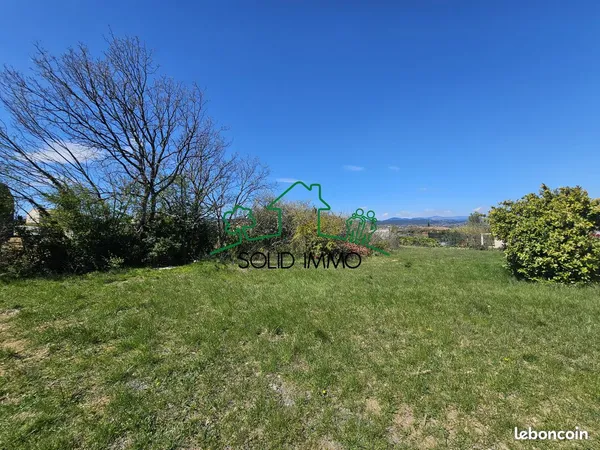 Terrain 1860 m² Saint-Sernin