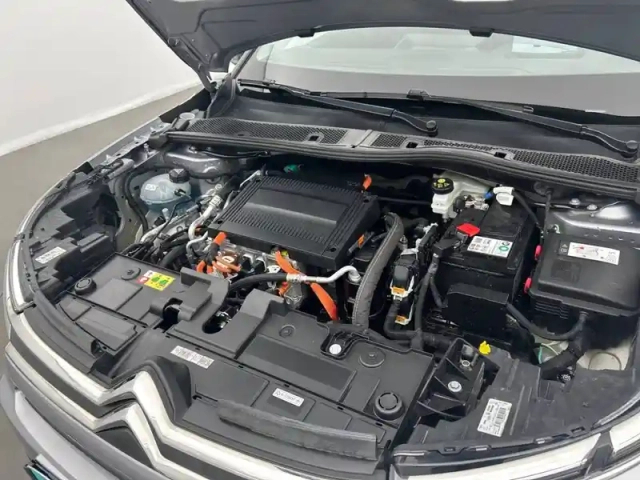 Citroën C4 e- 136 ch automatique — photo 35
