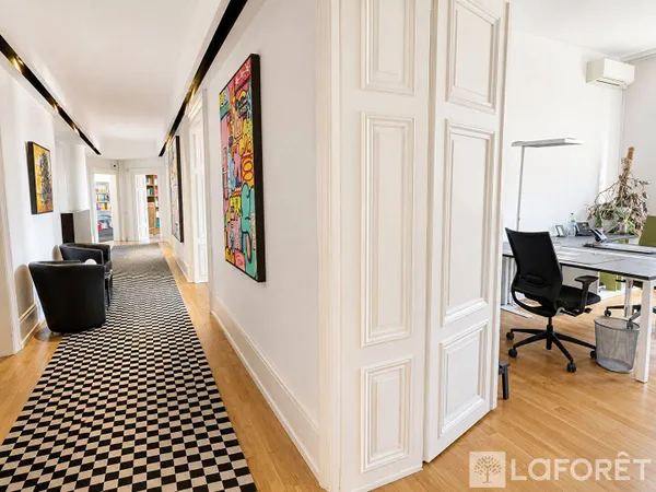 Appartement 8 pièces 265 m²