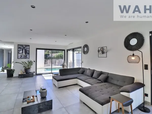 VENTE VILLA 6P 162 m2 avec piscine à Beauvoisin 30640