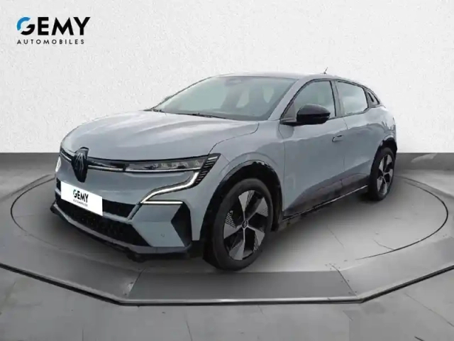 Renault Megane e-tech ev40 130ch standard charge — photo 1