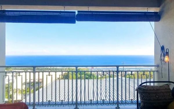 BEL APPARTEMENT MEUBLE T4- ST LEU, VUE MER