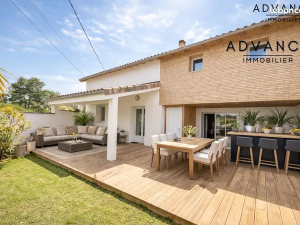 Maison 200 m² La Ville-Dieu-du-Temple