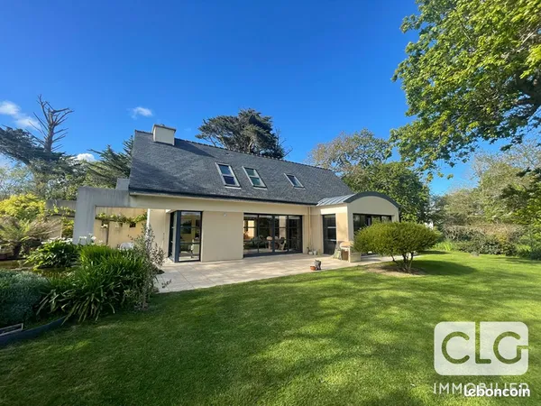 Maison 8 pièces 180 m²