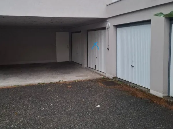 Garage à vendre