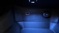 Peugeot 3008 1.2 PureTech 130ch S&S Allure Pack — photo 30