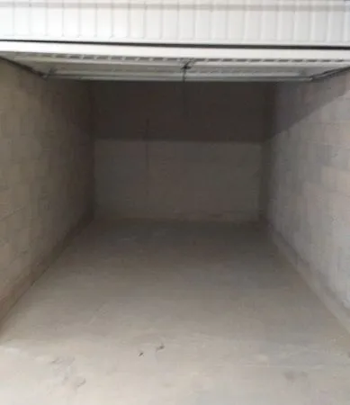 LOUE GARAGE / BOX 15 m2 LA CIOTAT