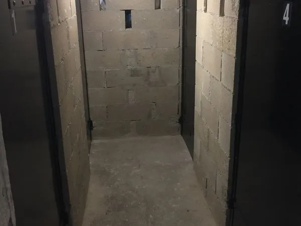 Cave vin carton stockage