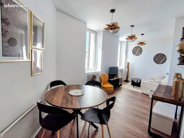 T2 33m² refait à neuf & meublé - Toulon