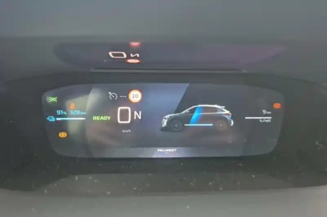 Peugeot 208 electrique 50 kwh 136ch — photo 72