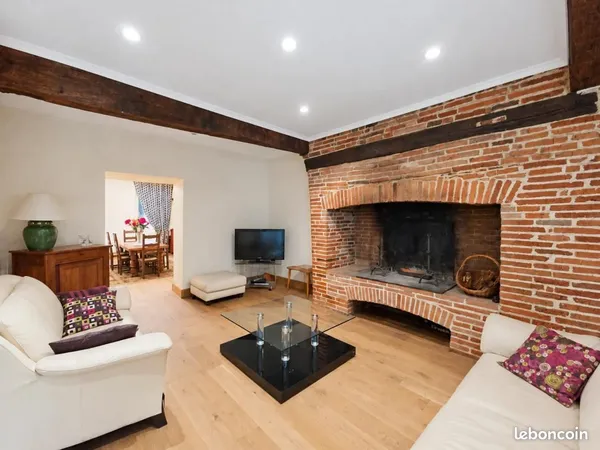 Maison de ville 8 pièces 322 m²
