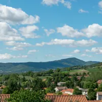 Marché immobilier Aurillac 2026 : prix, château Saint-Étienne, Cantal et une préfecture à 1 594 €/m², 31 % sous Clermont-Ferrand