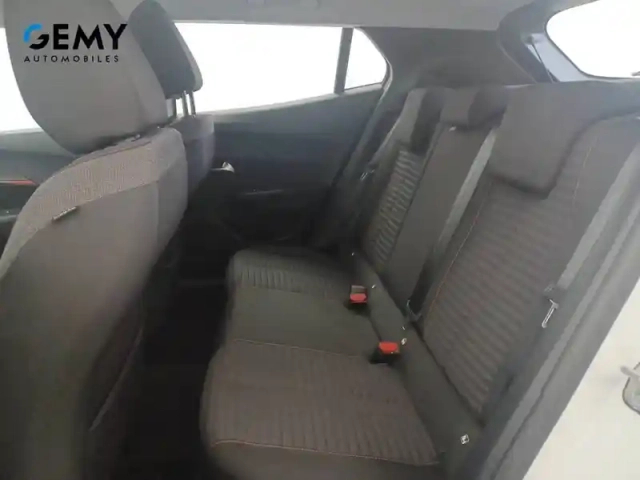 Peugeot 2008 electrique 136 ch — photo 10