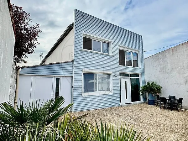 Maison 5 pièces 180 m²