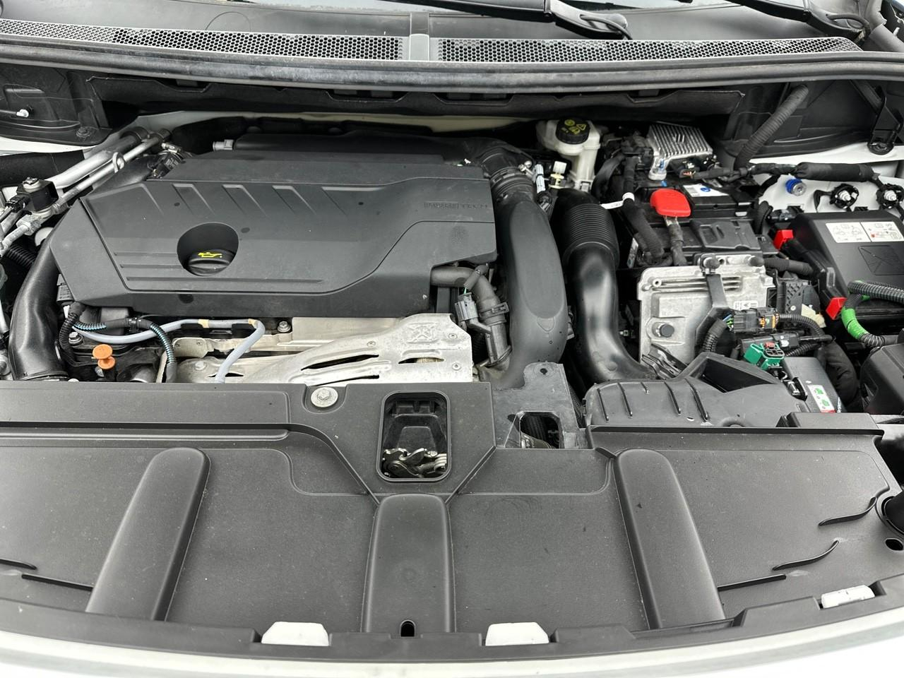 Peugeot 3008 hybrid 225 e-eat8 allure pack — photo 15