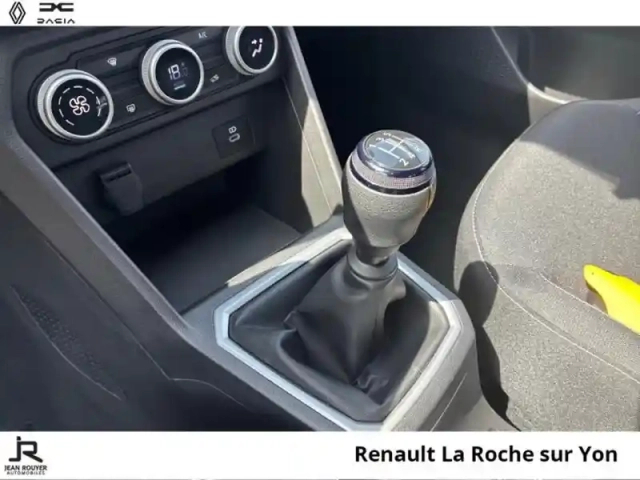 Dacia Sandero 1.0 tce 90ch journey — photo 6