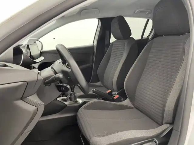 Peugeot 208 puretech 100 s&amp;s bvm6 — photo 14