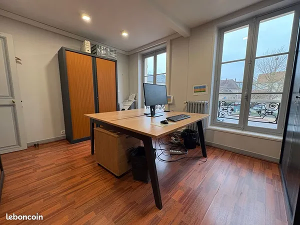 Bureaux 44 m² PONTOISE