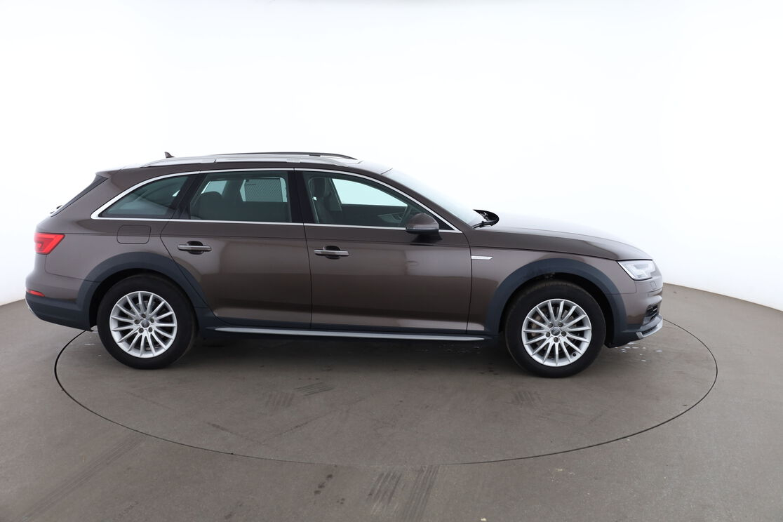 Audi A4 Allroad 3.0 V6 TDI Quattro S Tronic — photo 6