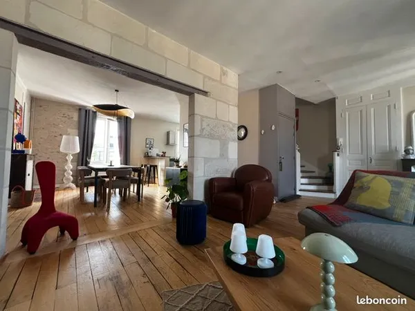Duplex 100m2 Hyper centre Tours Halles